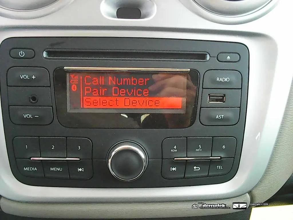 2019 radio cd duster jak działa - Jak odblokować radio Dacia Duster