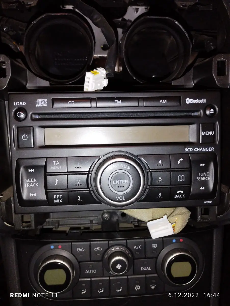 nissan qashqai radio nie działa wyświetlacz - Jak polaczyc się z radiem w Nissan Qashqai