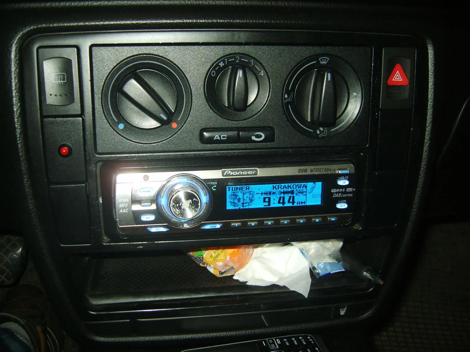 radio pioneer ustawienia zegara - Jak ustawić zegarek w radiu w BMW e46