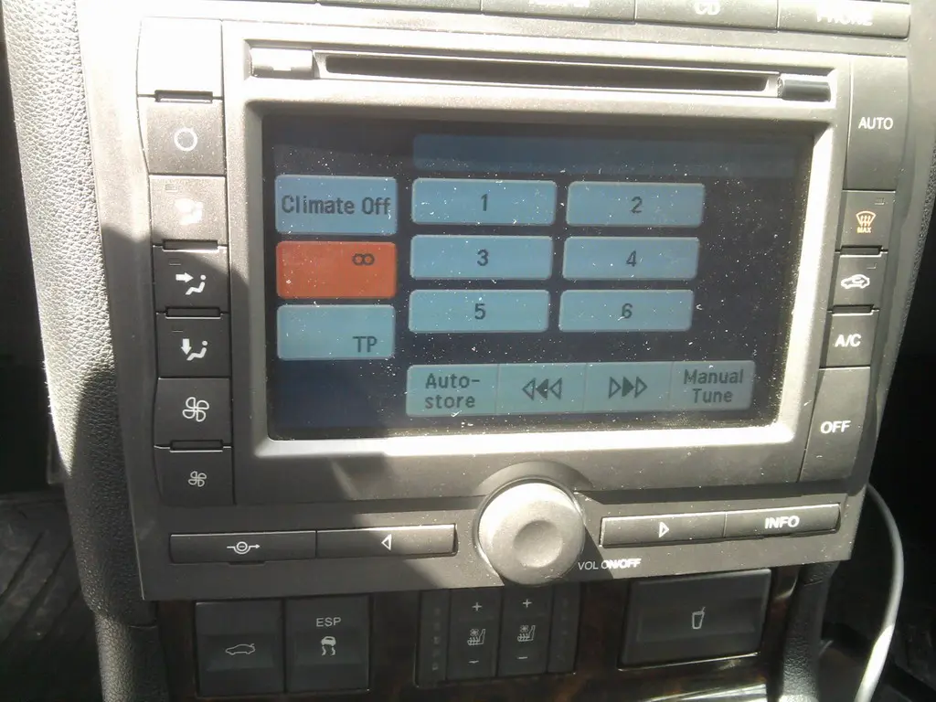 po wymianie akumulatora nie działa radio ford mk4 - Jak zresetowac BMS Ford Mondeo mk4