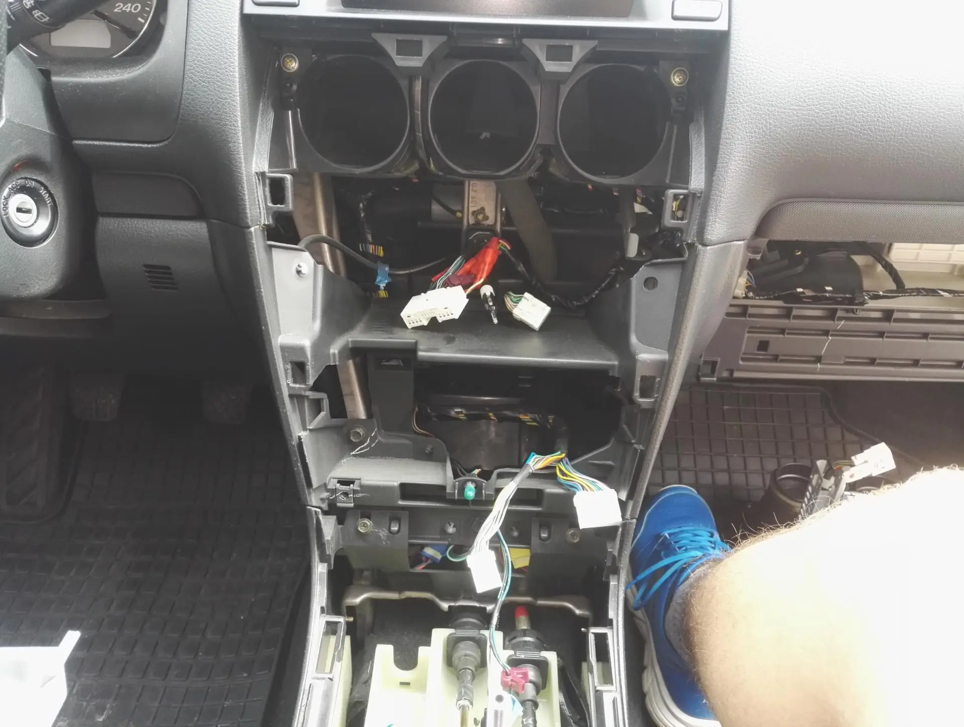 mazda 6 nie działa radio i panel - Jak zresetowac radio Mazda 6